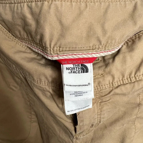The North Face Women’s Khaki Cargo Capri Pants Size 4  tan - Picture 2 of 11